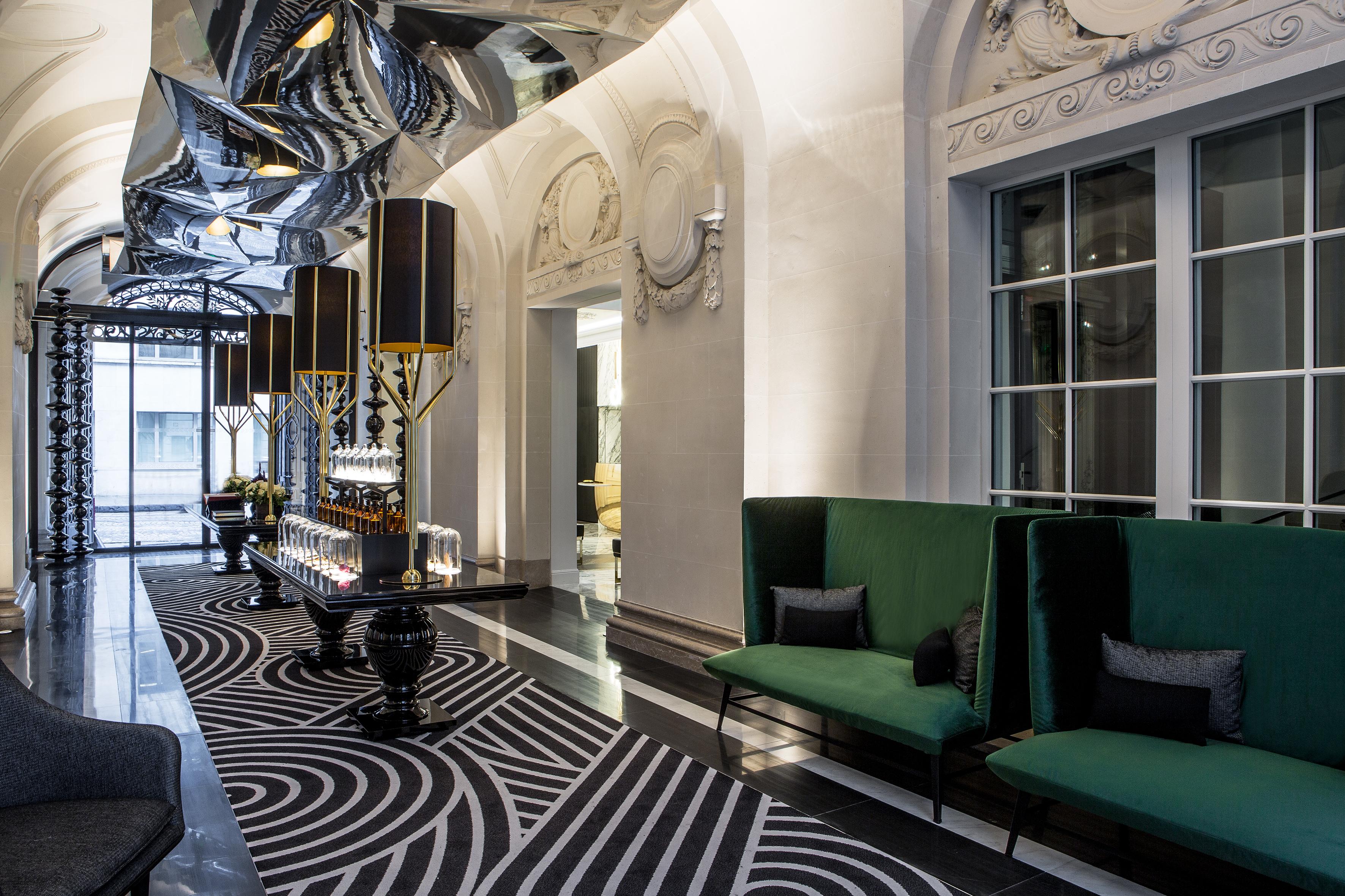 La Clef Champs-Elysees Paris By The Crest Collection エクステリア 写真 The hotel's lobby