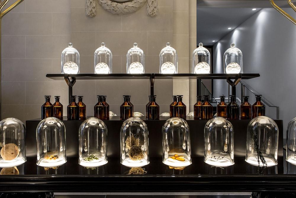 La Clef Champs-Elysees Paris By The Crest Collection エクステリア 写真 Ingredients of the perfume