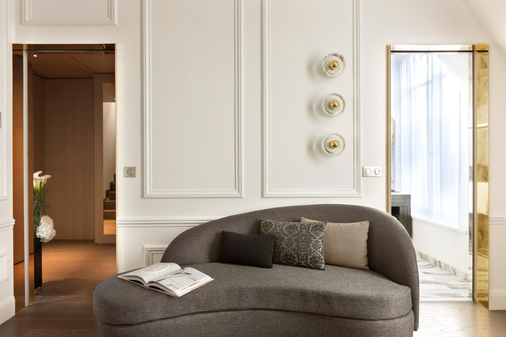 La Clef Champs-Elysees Paris By The Crest Collection 部屋 写真 A wall light