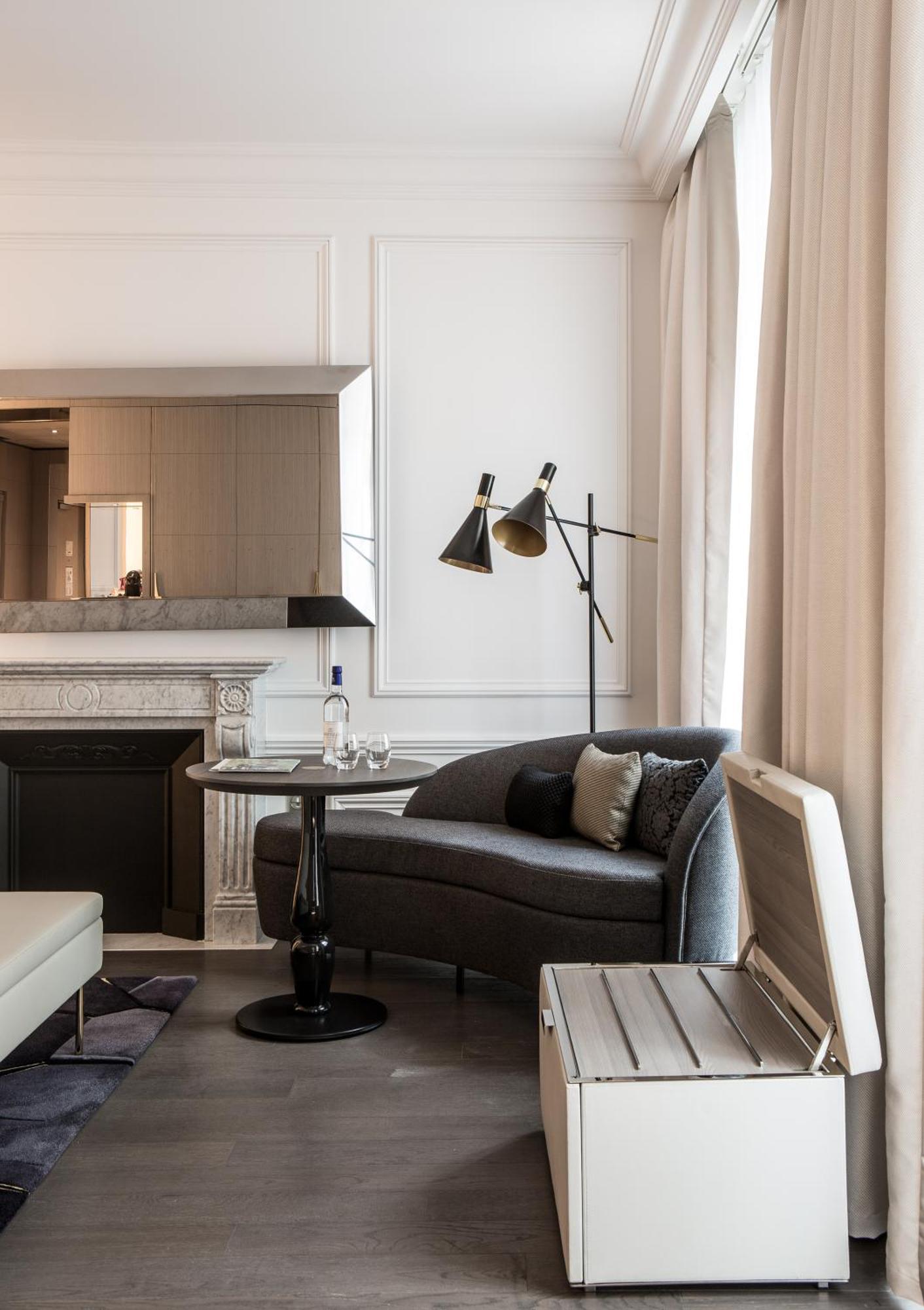 La Clef Champs-Elysees Paris By The Crest Collection 部屋 写真 A floor lamp
